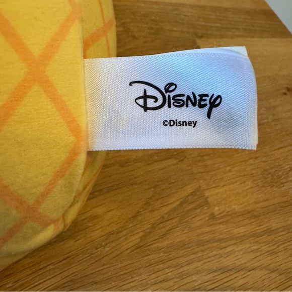 🍍 Disney Stitch Pineapple Squishmallow - Picture 5 of 8